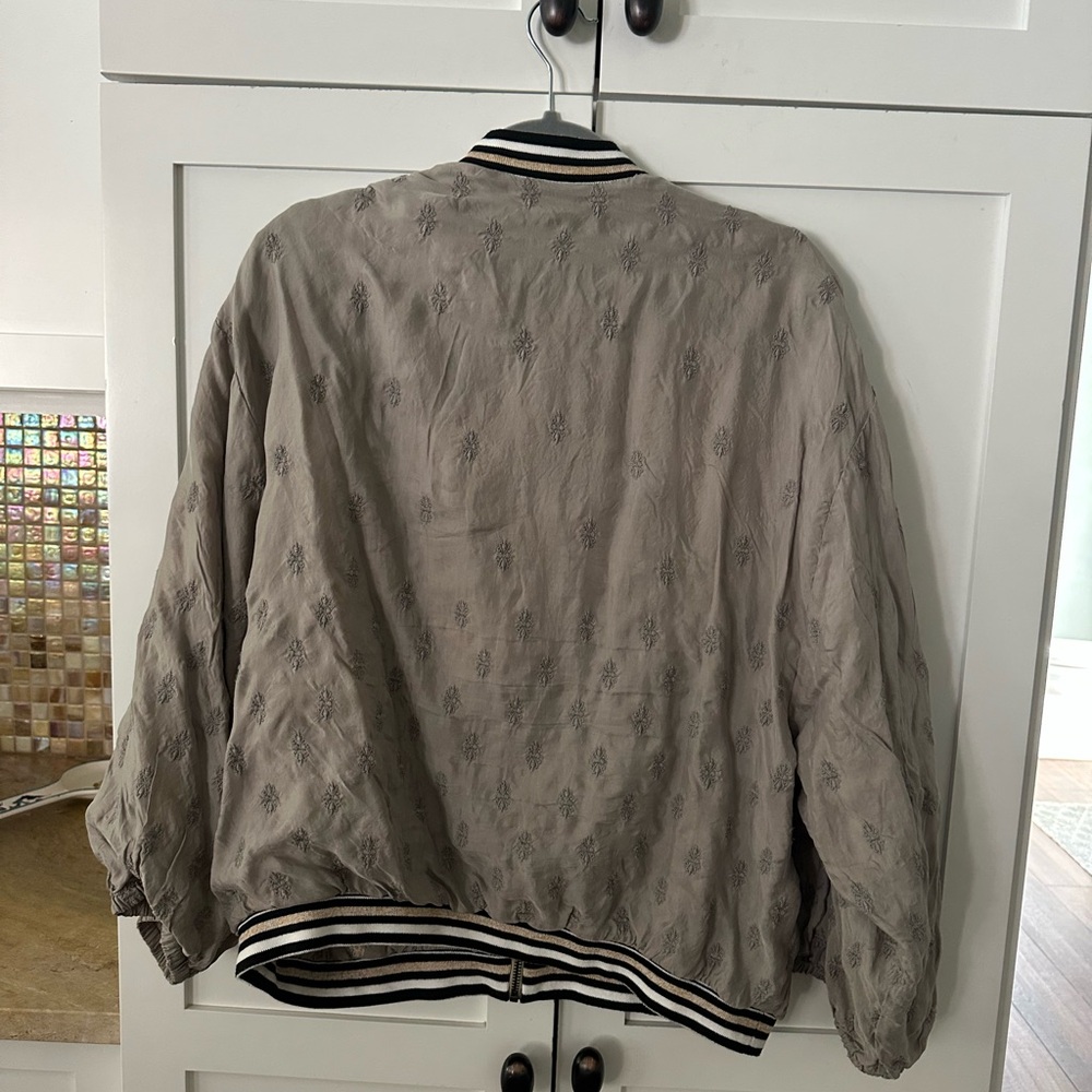 Johnny Was Gray Floral Embroidered Bomber Jacket - Picture 4 of 5